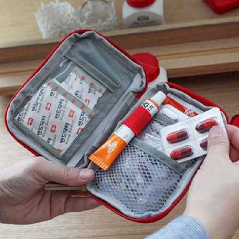 5 色ミニポータブル旅行応急処置キット - 緊急薬バッグ収納 - Bivy Bag Emergency のレビューと価格